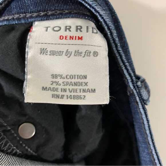 Torrid Boyfriend Jeans - Picture 10 of 11